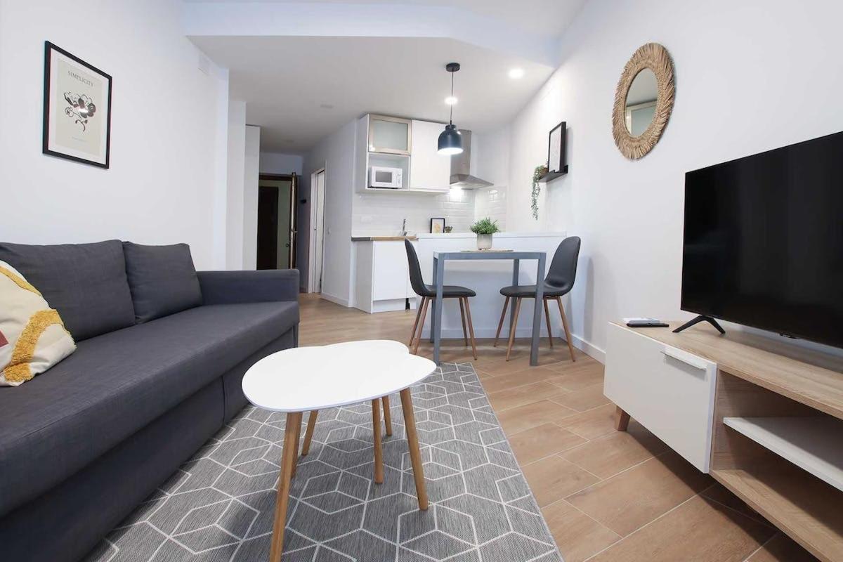 Moderno Estudio En Torremolinos Luaran gambar